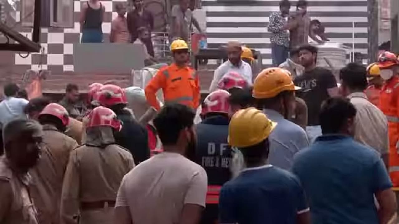 Building Collapsed In Mustafabad Building Collapsed In Mustafabad