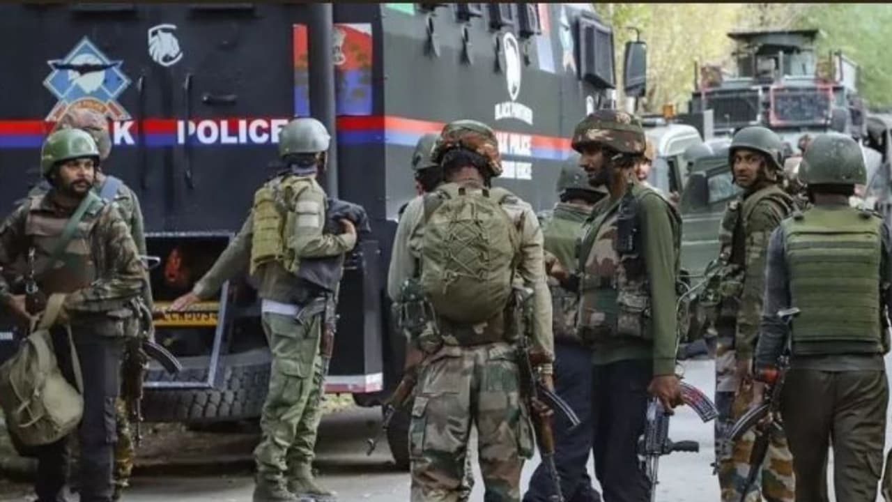 पंजाब में सभी अधिकारियों की छुट्टी रद