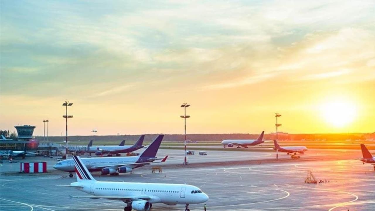 32 एयरपोर्ट्स फिर से खोले गए