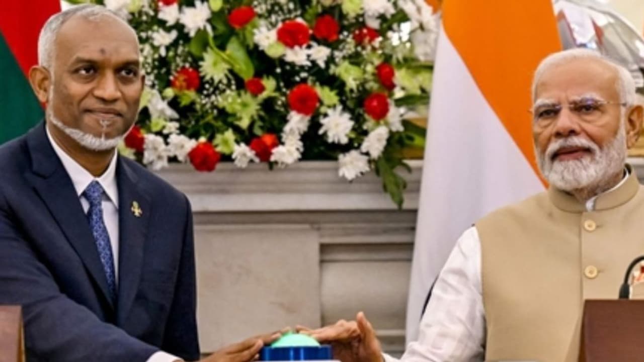 लदीव को 423 करोड़ रुपये की आर्थिक मदद लदीव को 423 करोड़ रुपये की आर्थिक मदद