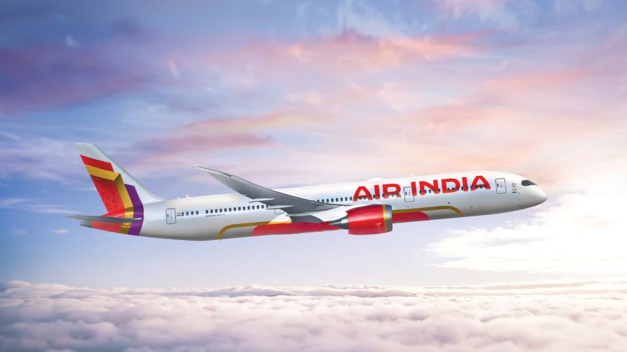 एयर इंडिया फ्लाइट में गड़बड़ी