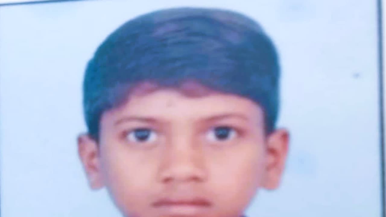 delhi shocking crime Caught smoking in school delhi shocking crime Caught smoking in school