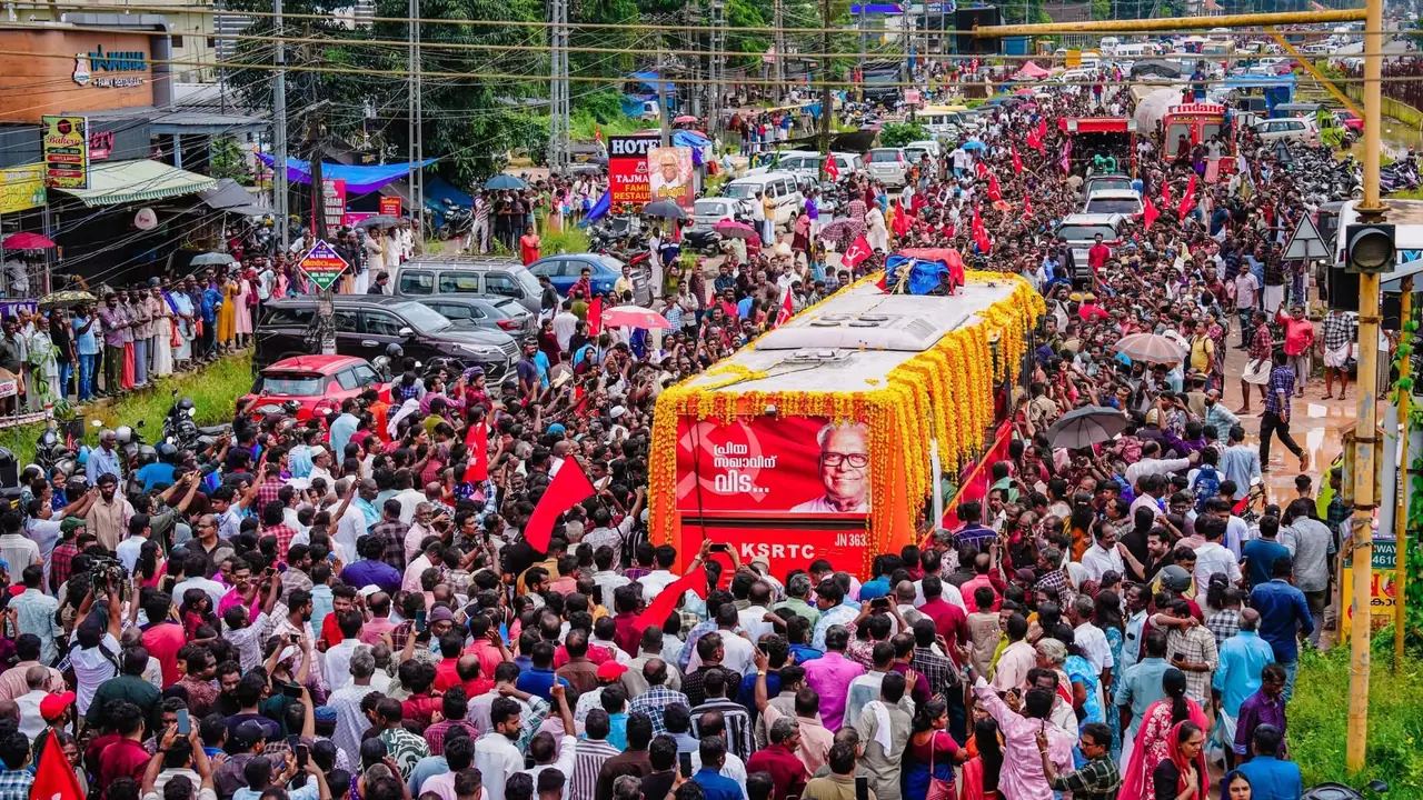 வி.எஸ். அச்சுதானந்தன் (CPI(M) Kerala Ex.CM VS Achuthanandan Memoriel Article) நினைவஞ்சலி கட்டுரை: ஒரு இலையும் ஒரு கண்ணீர் துளியும் 