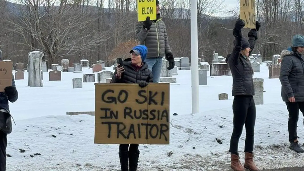 Protest against JD Vance in Vermont