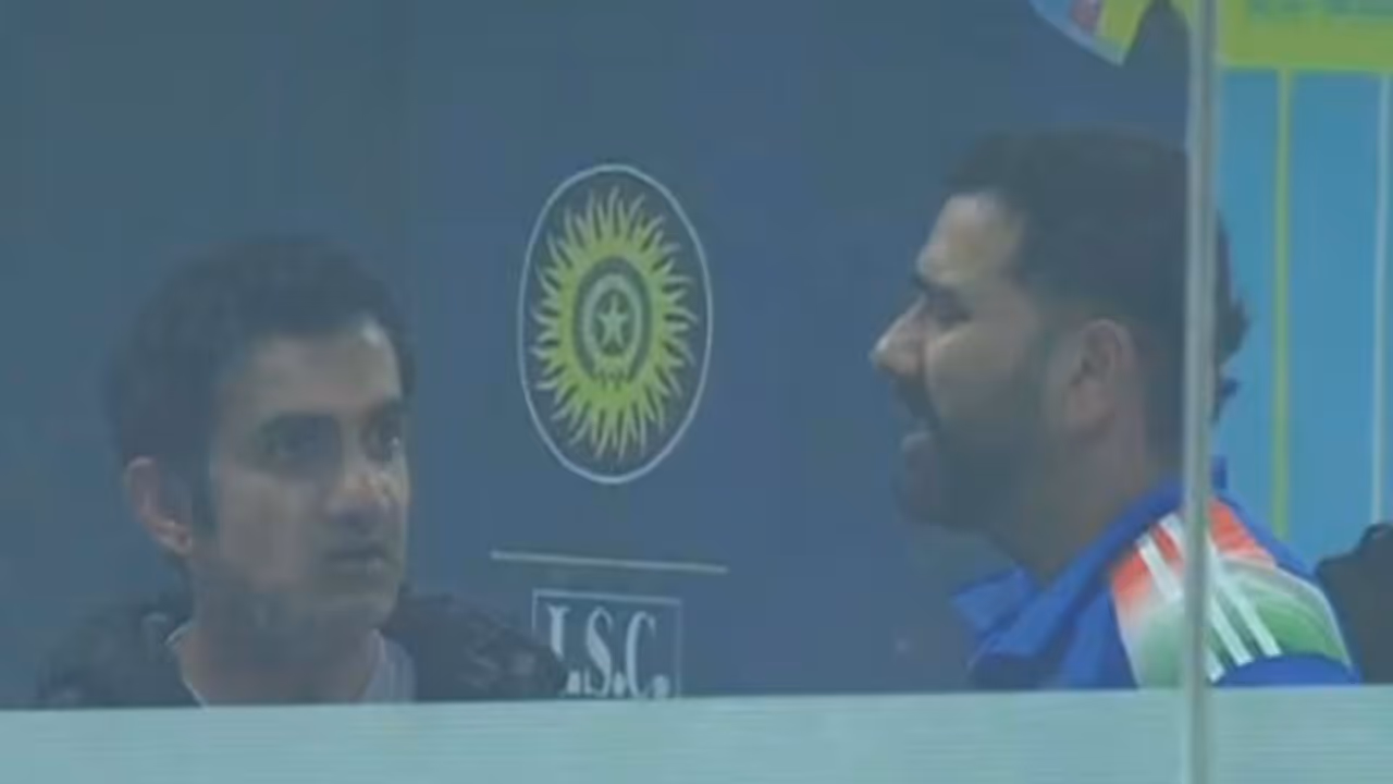 Gautam Gambhir and Rohit Sharma in conversation after Ranchi ODI