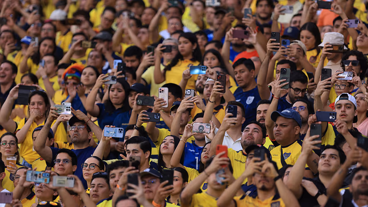 Ecuador Football Fans
