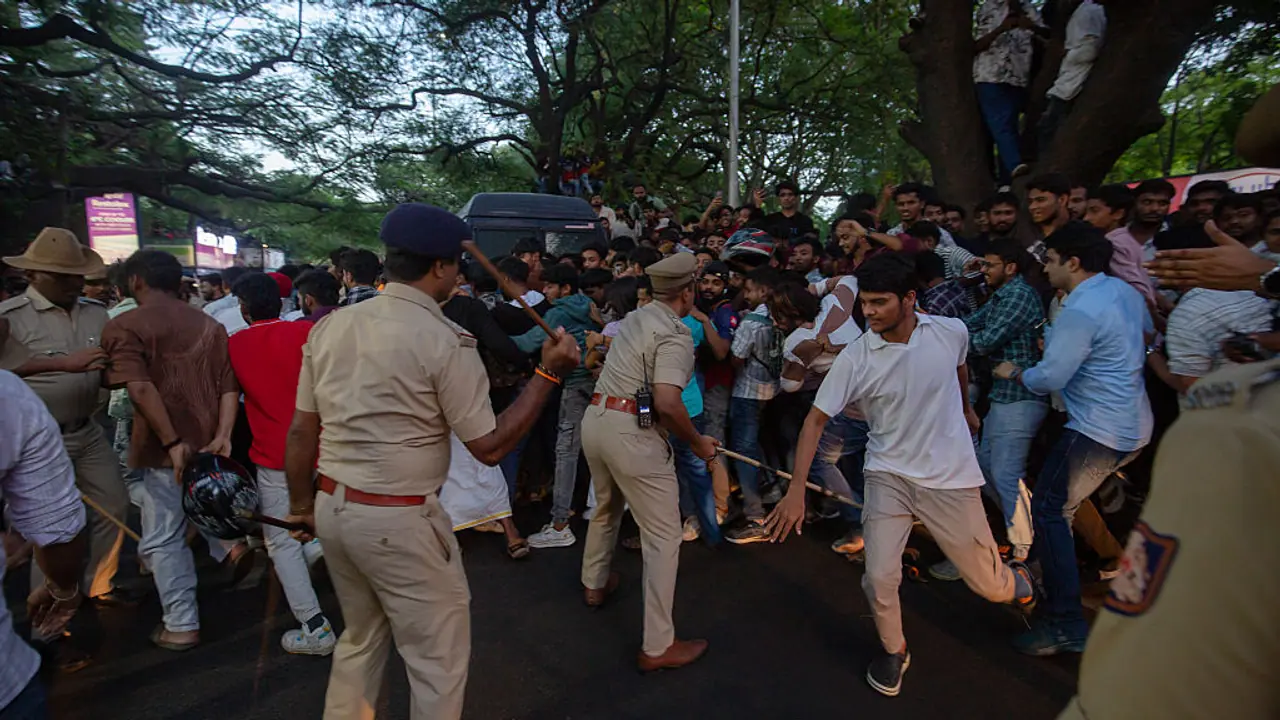 Police lathi charge RCB fans as stampede breaks out in Chinnswamy stadium