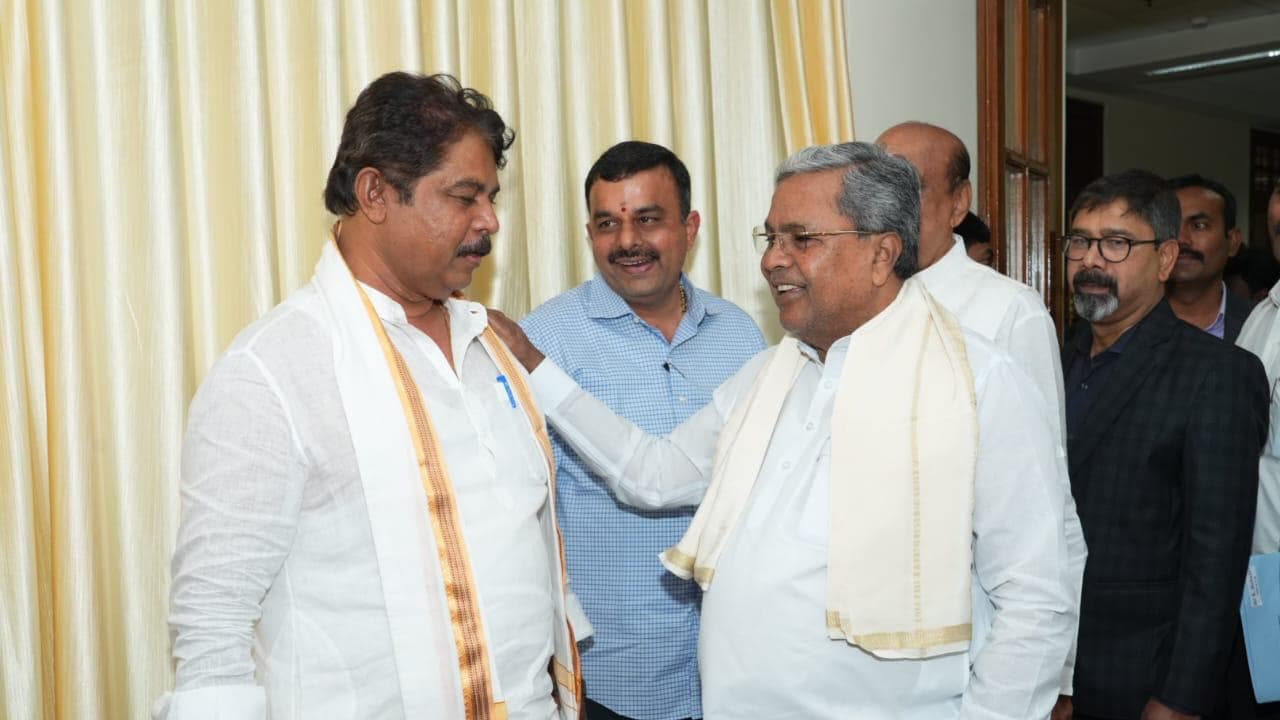 Siddaramaiah R Ashok Siddaramaiah R Ashok