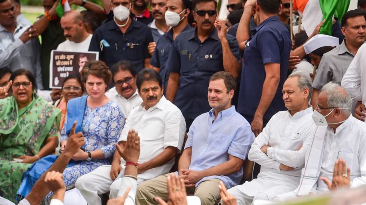rahul priyanka gandhi