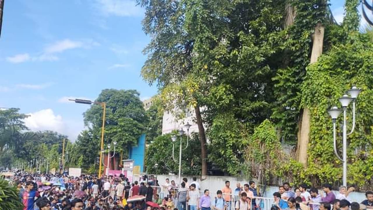 junior doctors are still on strike swasthya bhawan is under siege bsm junior doctors are still on strike swasthya bhawan is under siege bsm