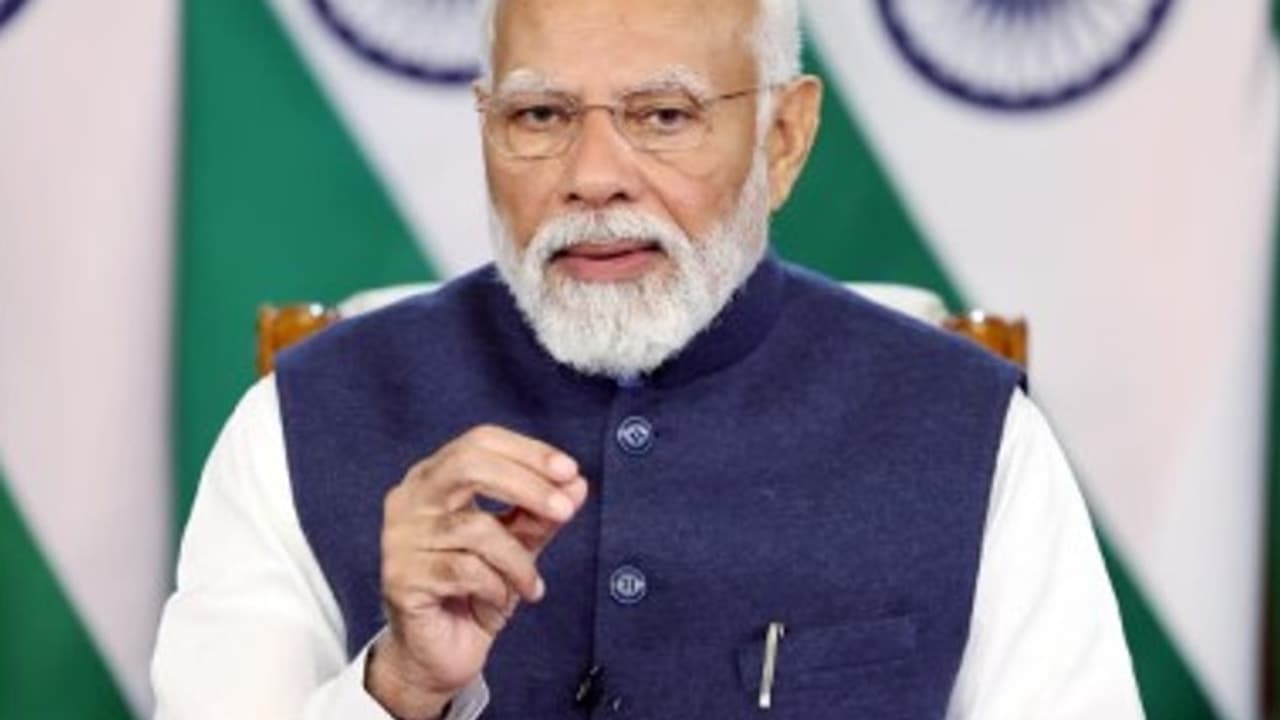 modi pic1.jpg