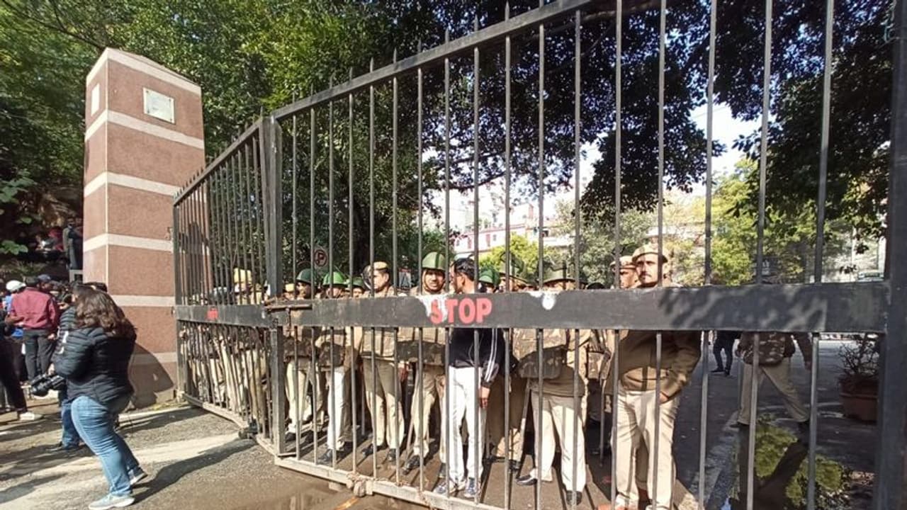 violence against jnu students