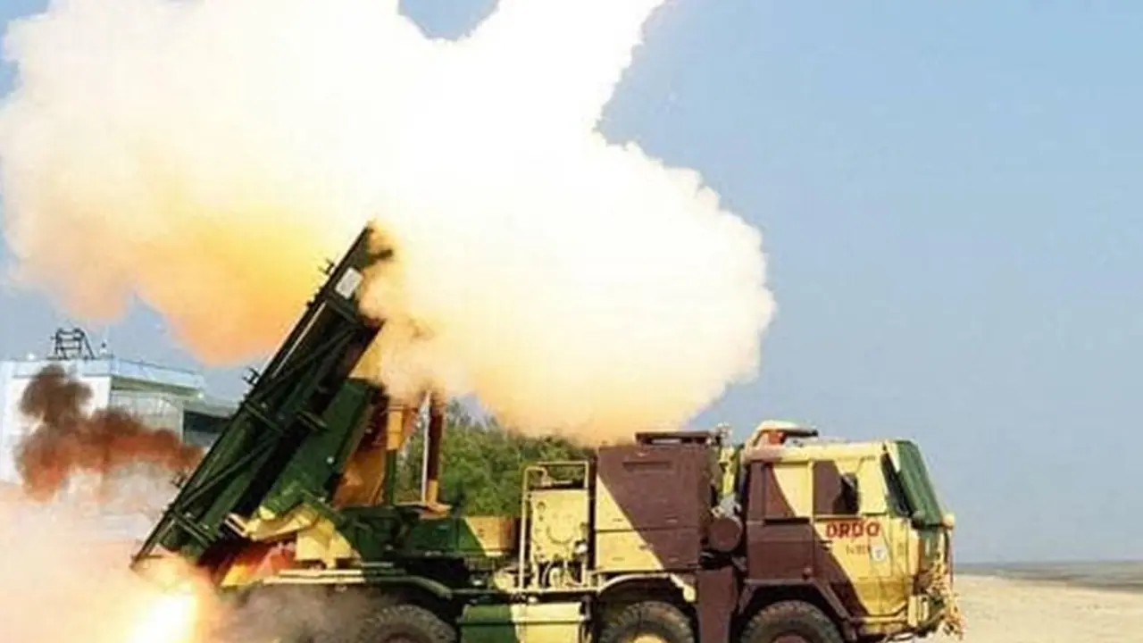 Pinaka missile system that will be deployed at Indias borders with Pakistan China