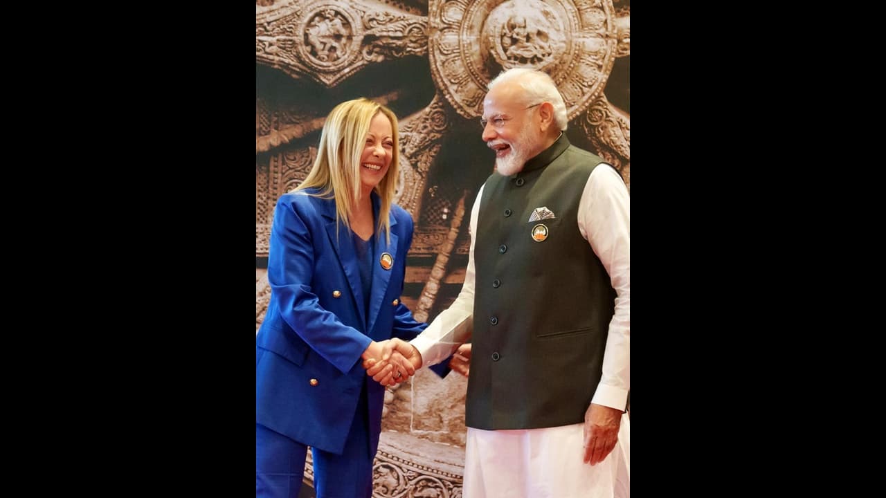 Giorgia Meloni With Narendra Modi Giorgia Meloni With Narendra Modi