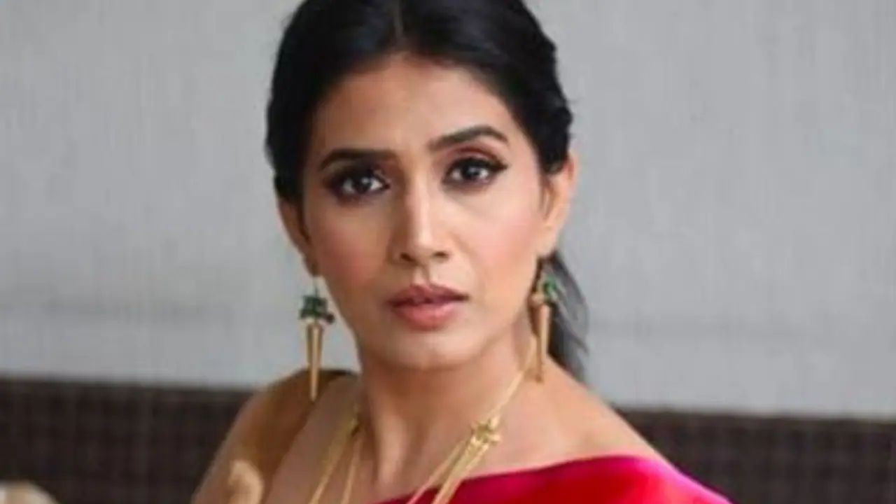 sonali kulkarni