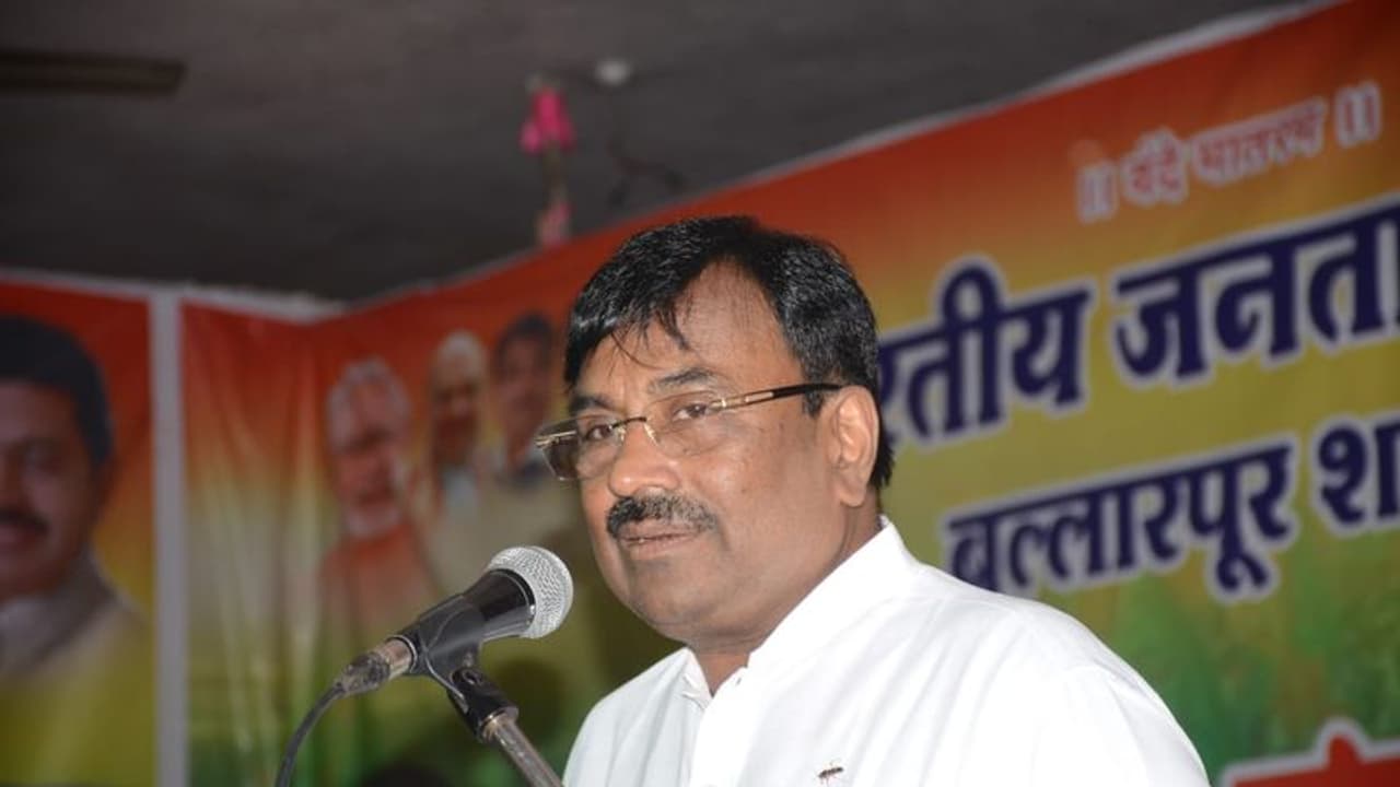 Sudhir Mungantiwar Sudhir Mungantiwar