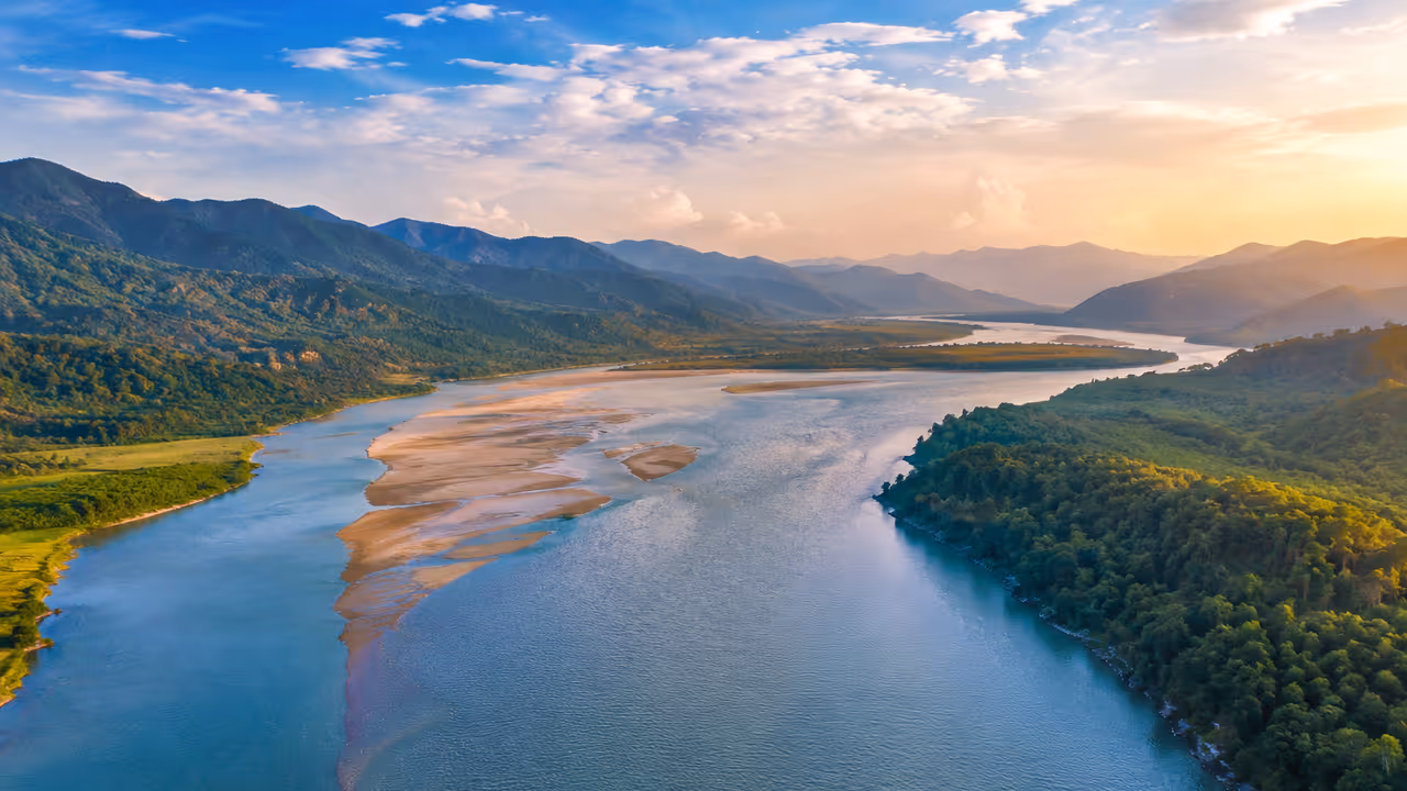 Why Is Brahmaputra Called a ‘Male River’? Fascinating Story Behind India’s Unusual River Name Why Is Brahmaputra Called a ‘Male River’? Fascinating Story Behind India’s Unusual River Name