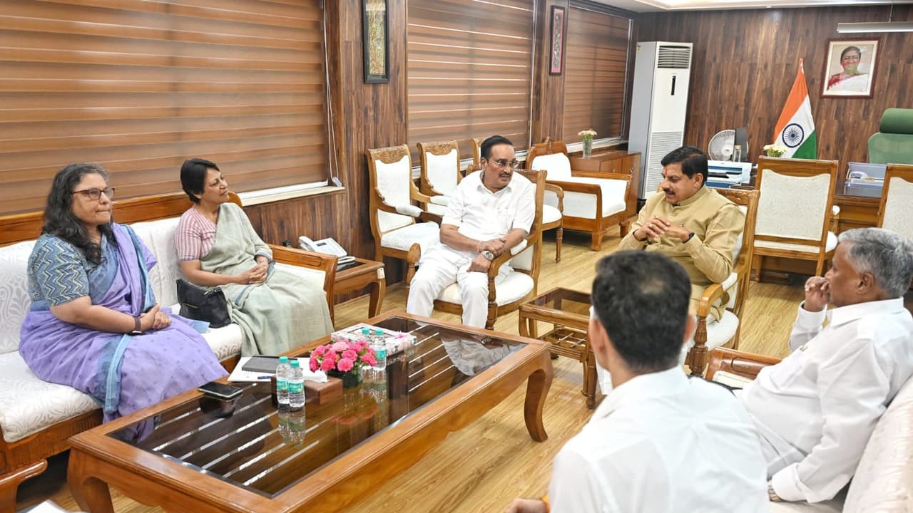 Mohan Yadav met CR Patil in Delhi Mohan Yadav met CR Patil in Delhi