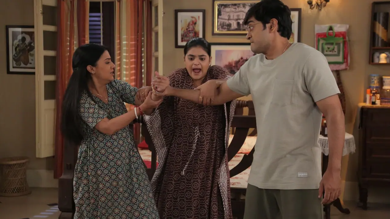 kar kache koi moner kotha kar kache koi moner kotha