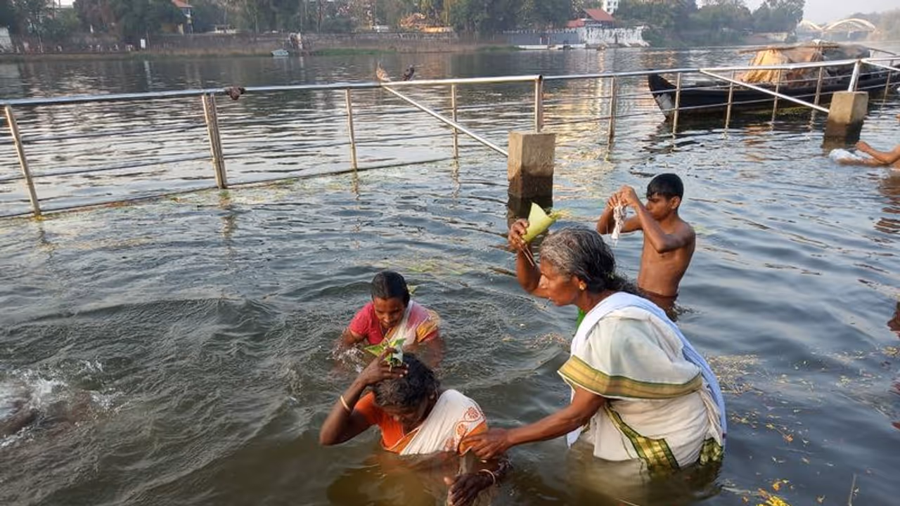 Aluva Karkidaka Vavu Bali Aluva Karkidaka Vavu Bali