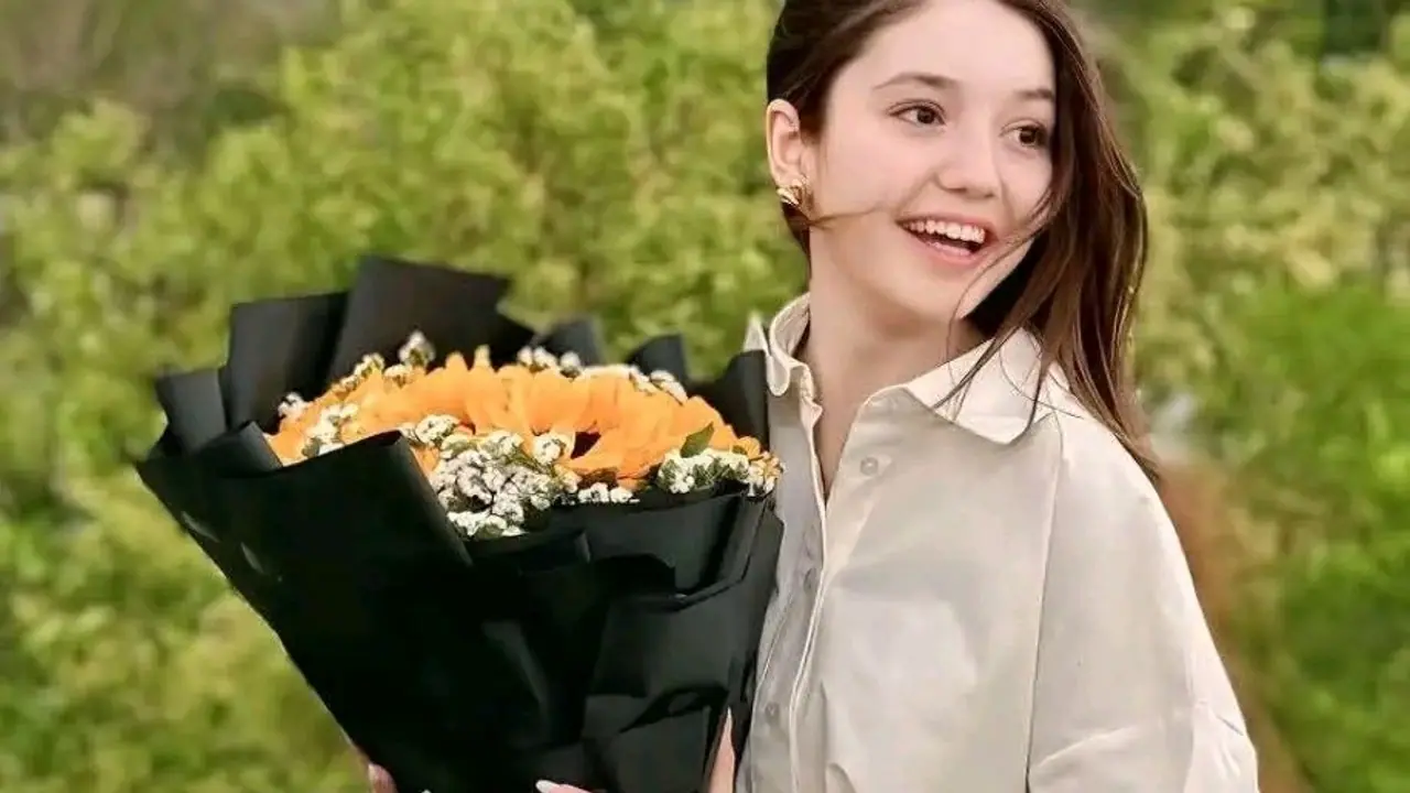 TikTok star Sana Yousaf TikTok star Sana Yousaf