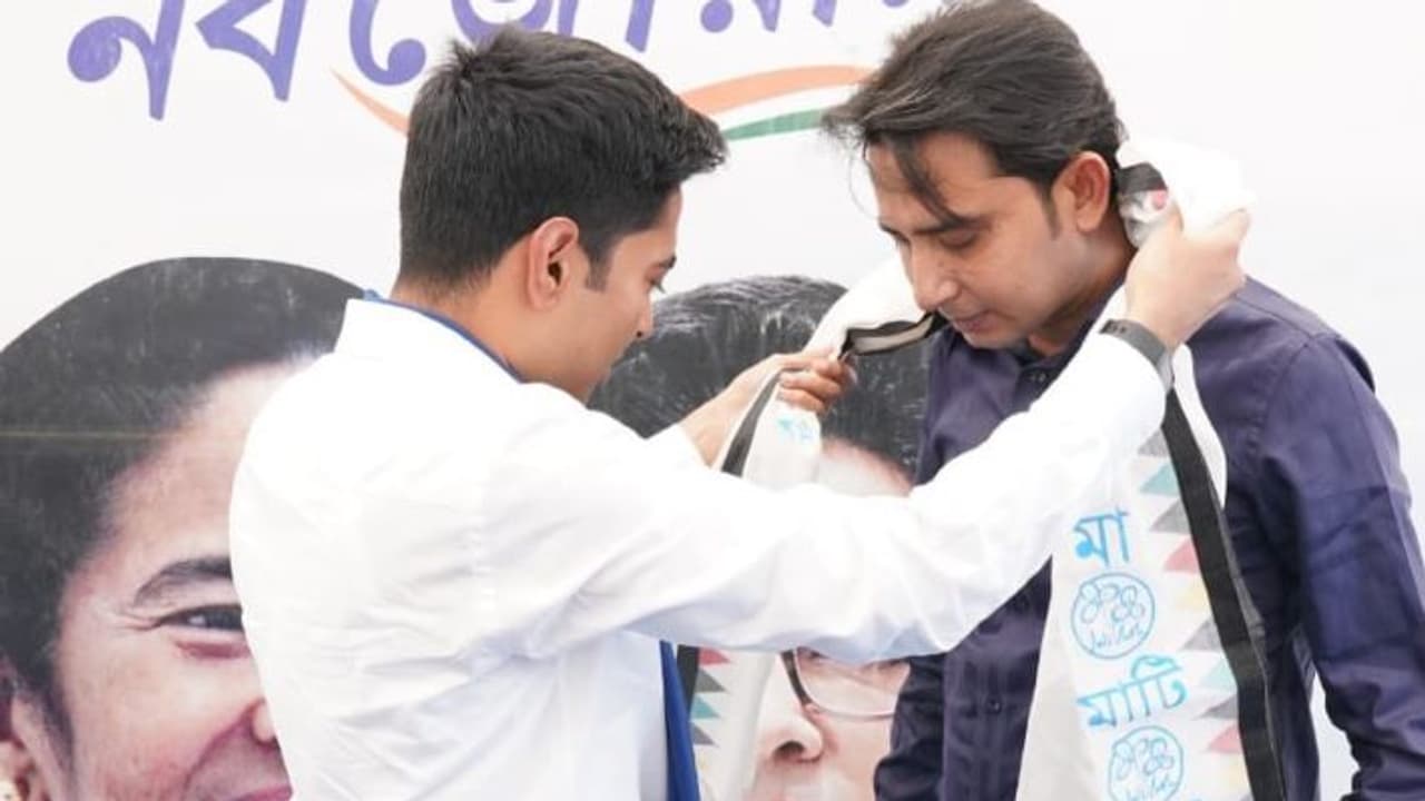 Bayron Biswas Bayron Biswas