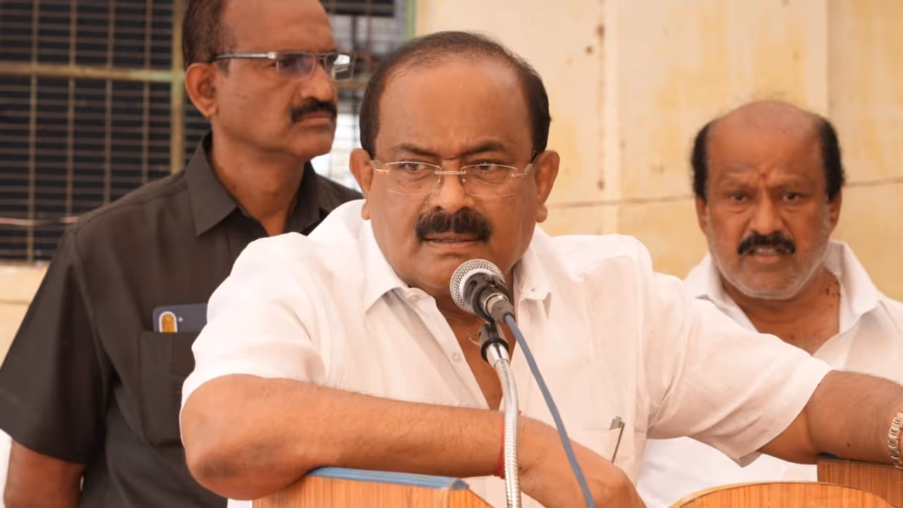 minister sakkarapani