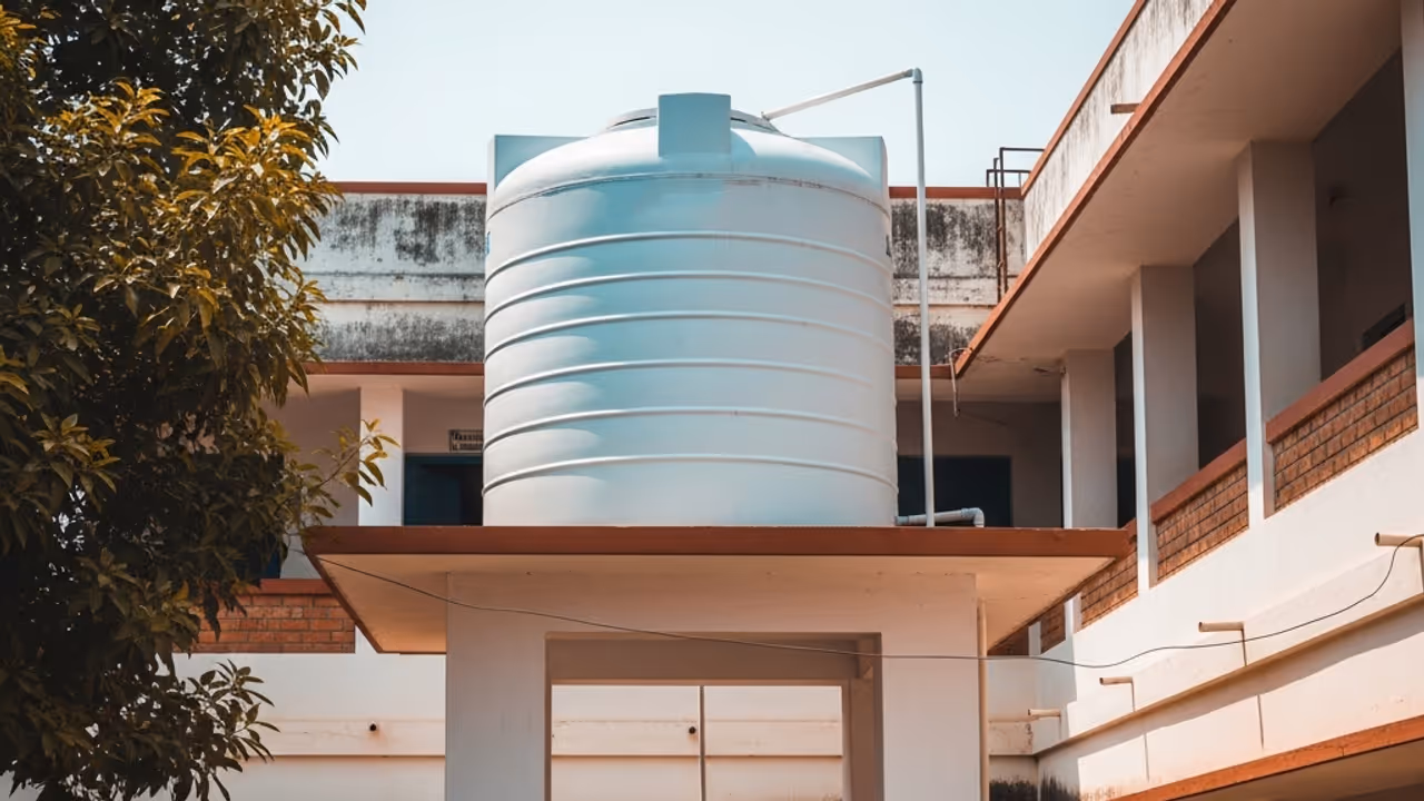 School Water Tank (AI Image) School Water Tank (AI Image)