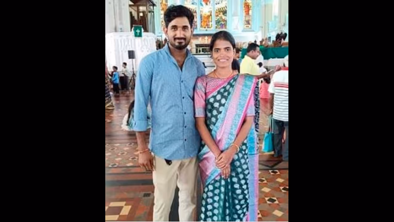 Husband Kills Pregnant Wife