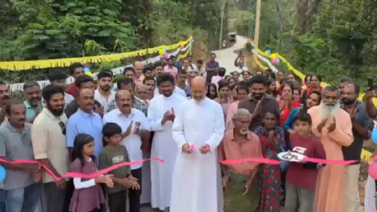 people power triumph locals build 5 km concrete road in kakkadampoyil without govt funds people power triumph locals build 5 km concrete road in kakkadampoyil without govt funds