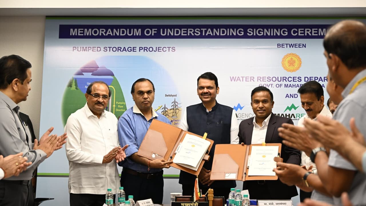 देवेंद्र फडणवीस देवेंद्र फडणवीस