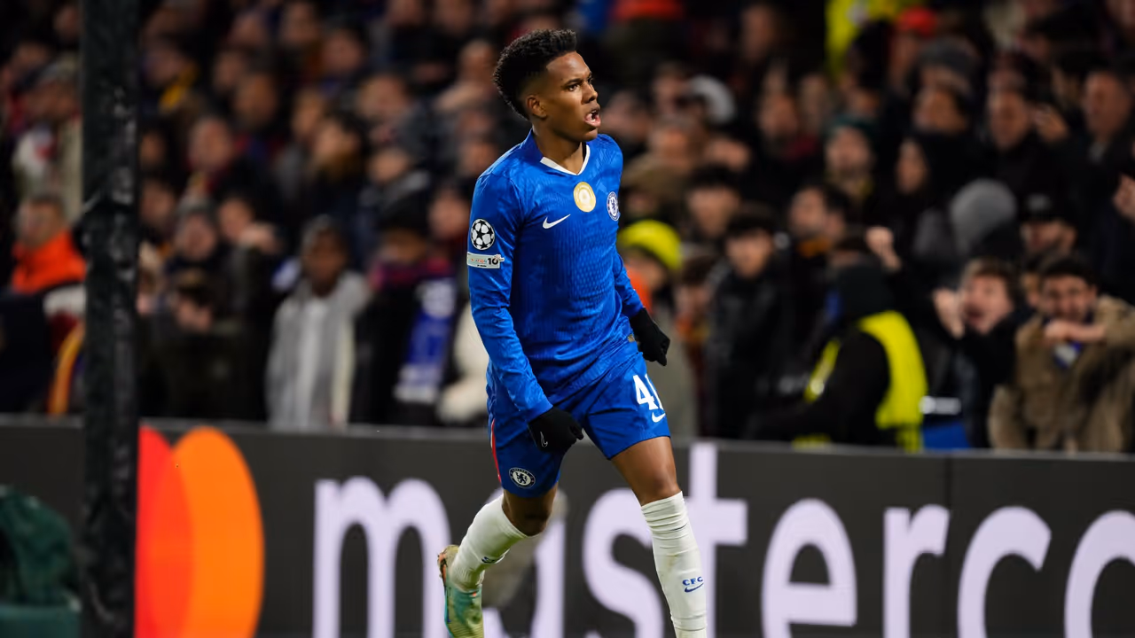 Chelsea's Estevao celebrates goal against Barcelona