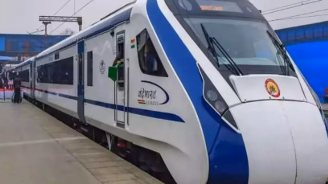 vande bharat 02.jpg vande bharat 02.jpg