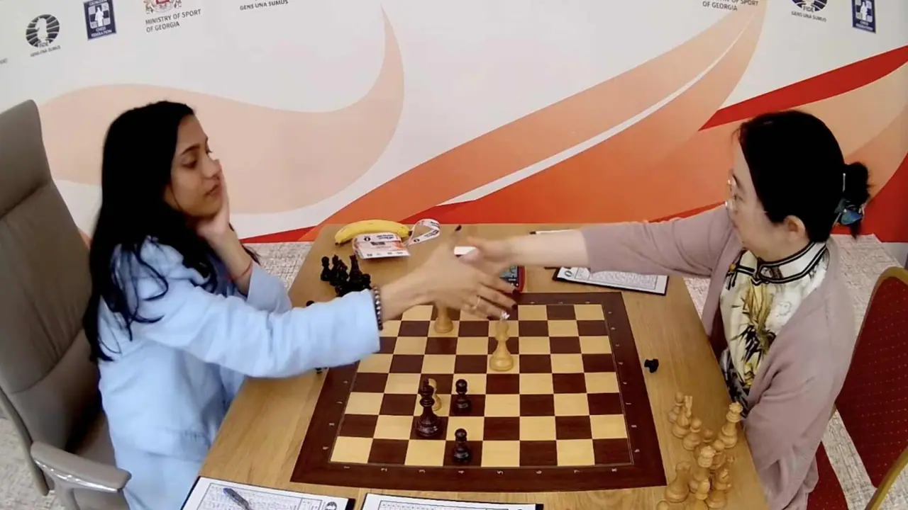 Divya Deshmukh Divya Deshmukh