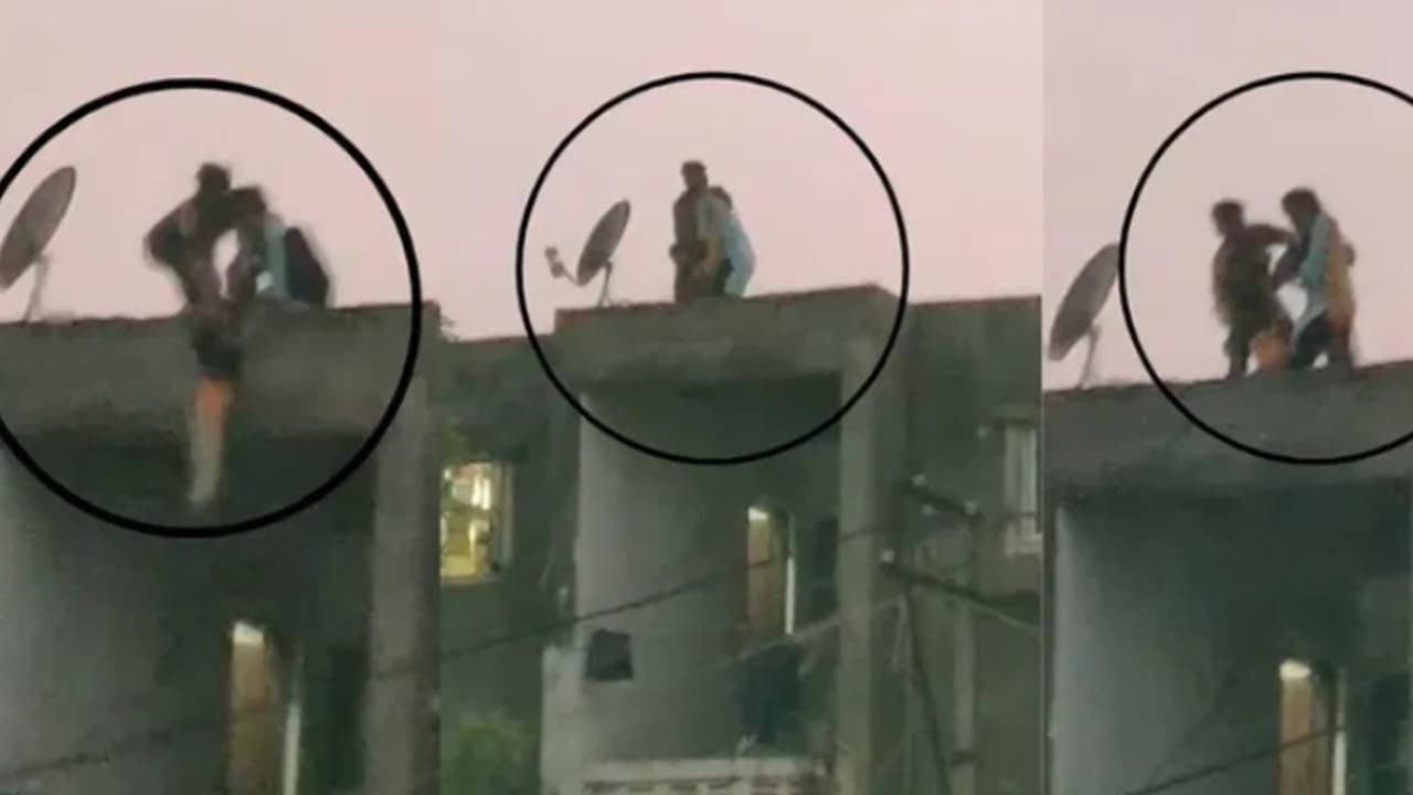 Mother hanging son in gujarat Mother hanging son in gujarat