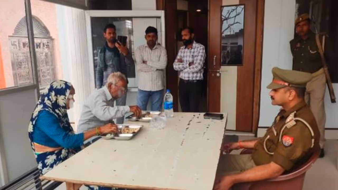 Elderly Parents abandoned in Uttar Pradeh by children