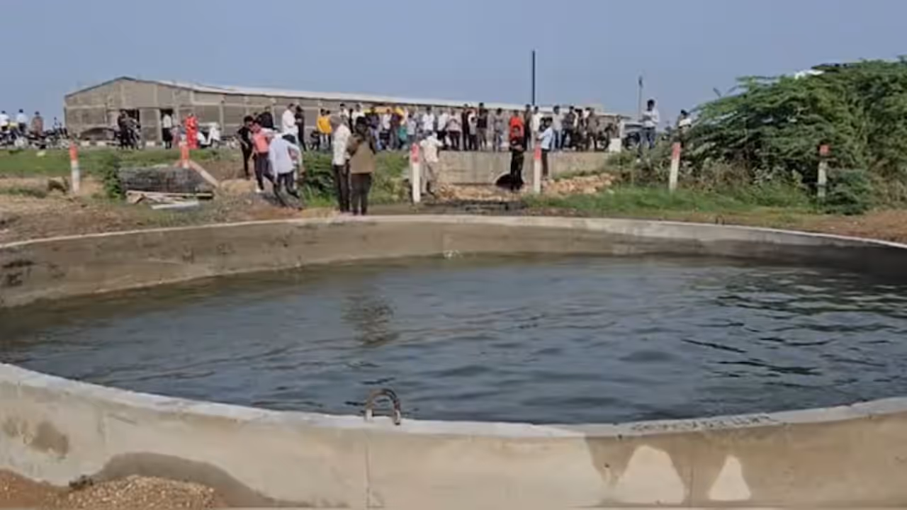 Gujarat's 'Mystery Well' Self Moving Water Gujarat's 'Mystery Well' Self Moving Water