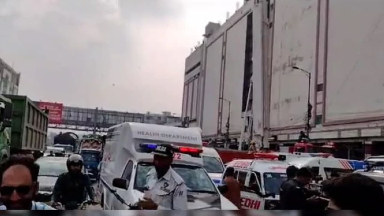 Pakistan Karachi mall Fire Pakistan Karachi mall Fire