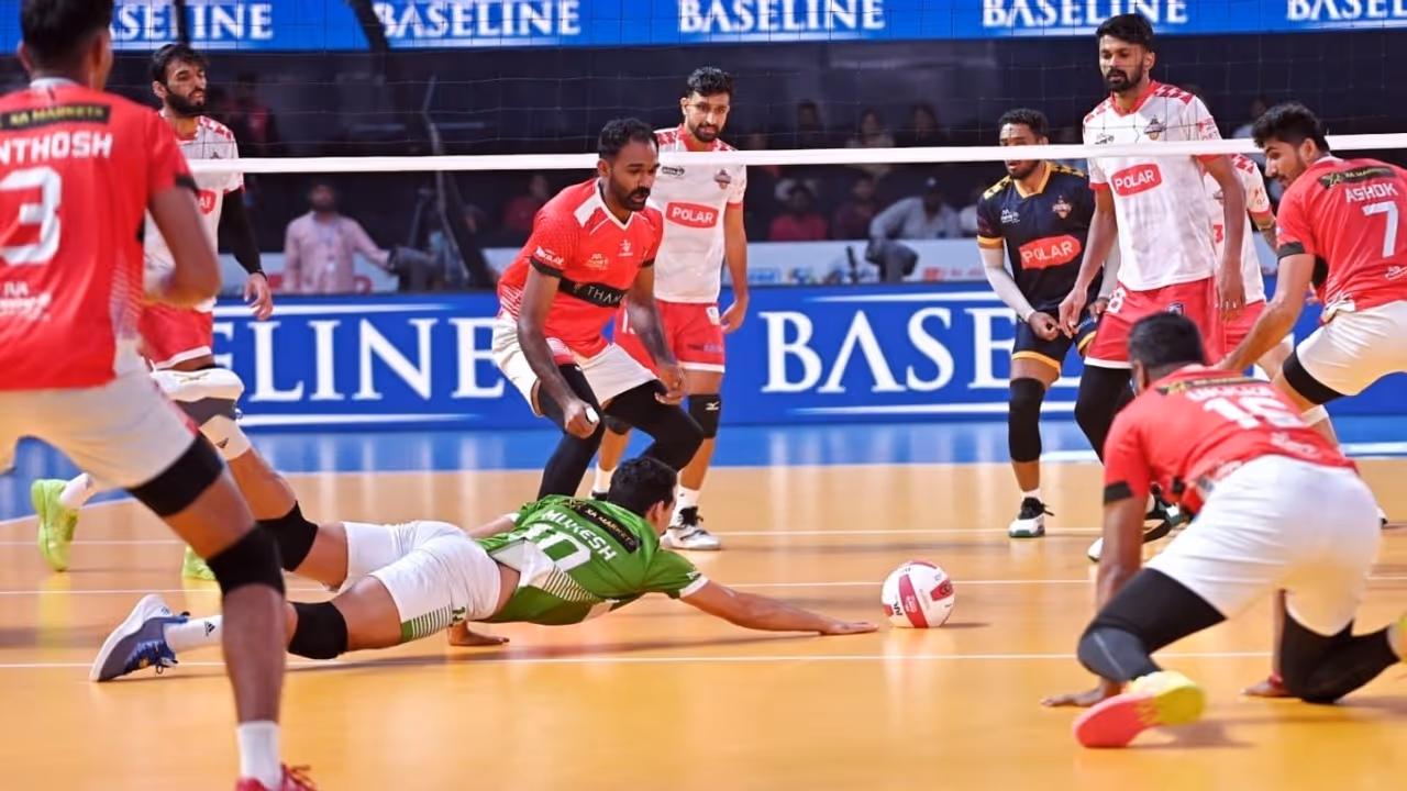 PVL 2025: Season 4 (Match 25) Calicut Heroes clinch first win, outplay Kolkata Thunderbolts 3–0 PVL 2025: Season 4 (Match 25) Calicut Heroes clinch first win, outplay Kolkata Thunderbolts 3–0