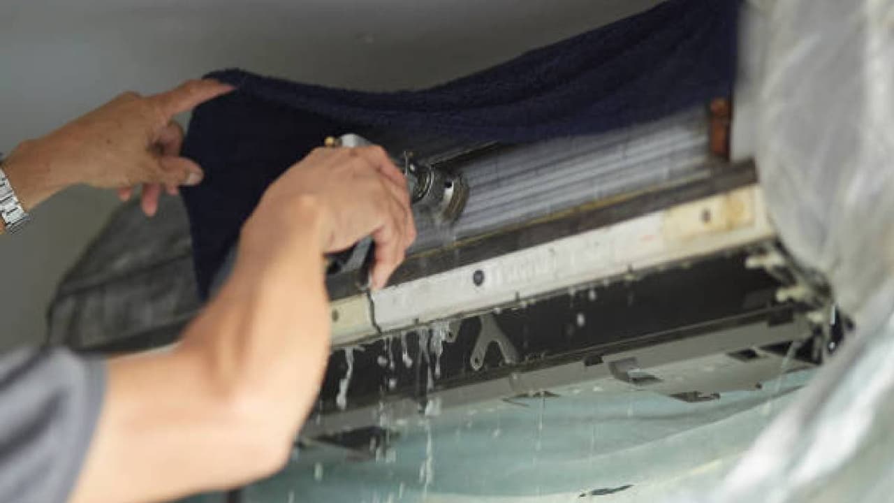 Fix water dripping from Split AC