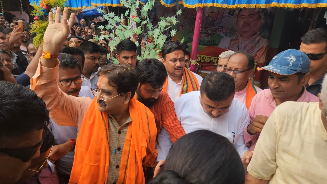 Abhijit Ganguly with BJPs Shuvendu Adhikari at Nandigram in Tamluk Lok Sabha constituency bsm