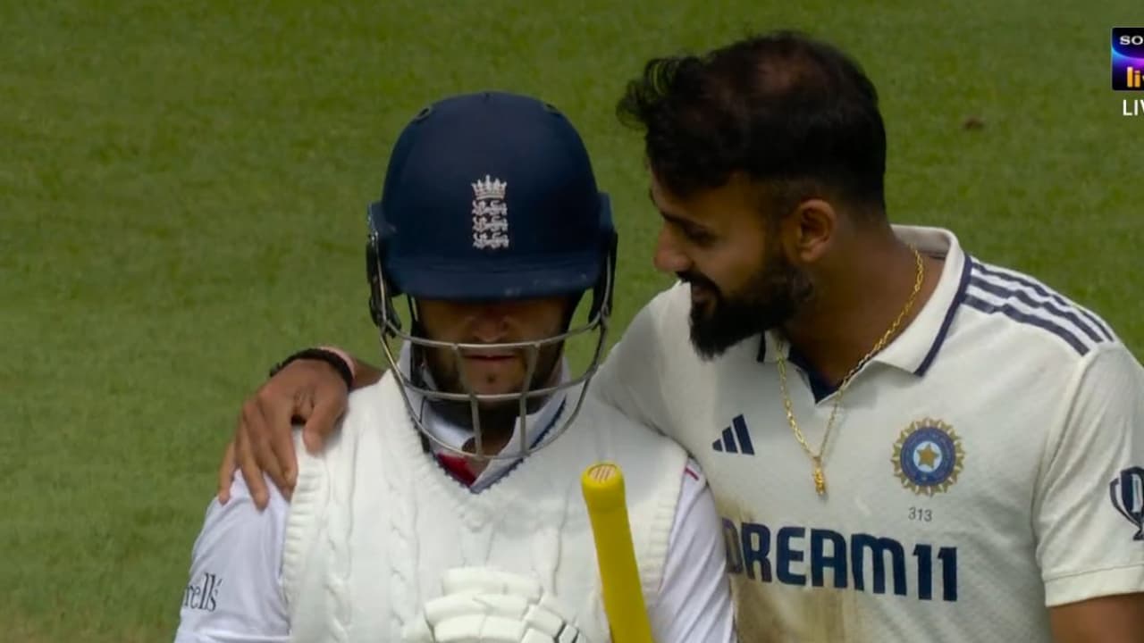 Ben Duckett Aakash Deep