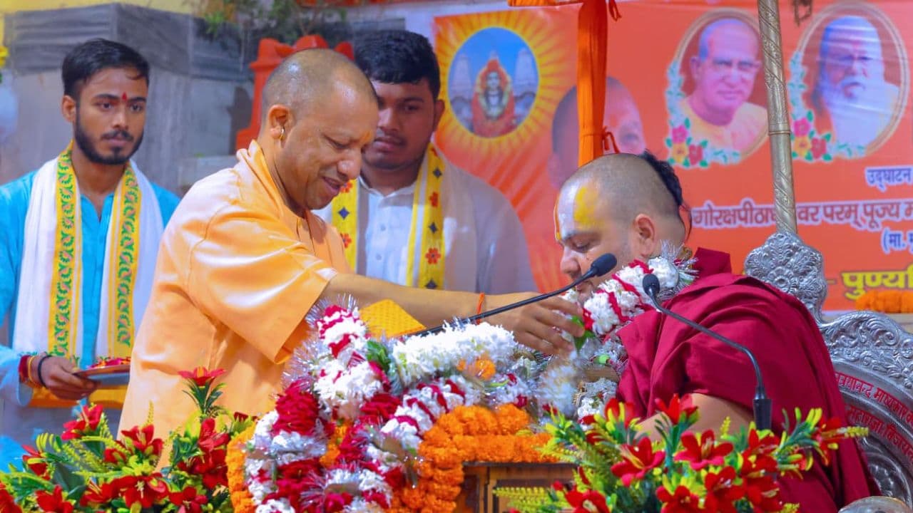 cm yogi gorakhpur visit