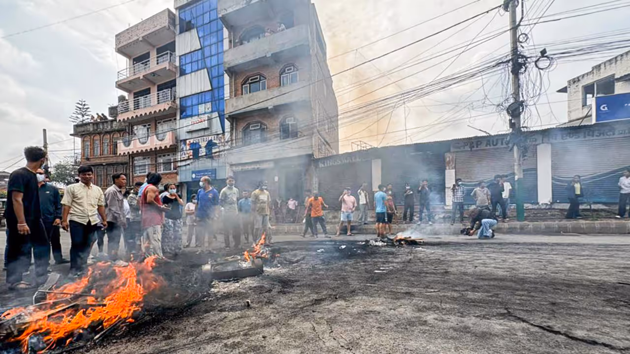 indian couple suffers in nepal 