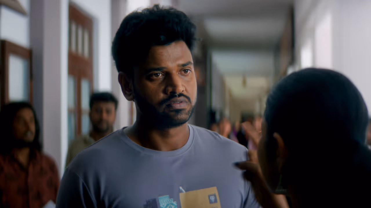 Athi Bheekara Kaamukan movie Athi Bheekara Kaamukan movie