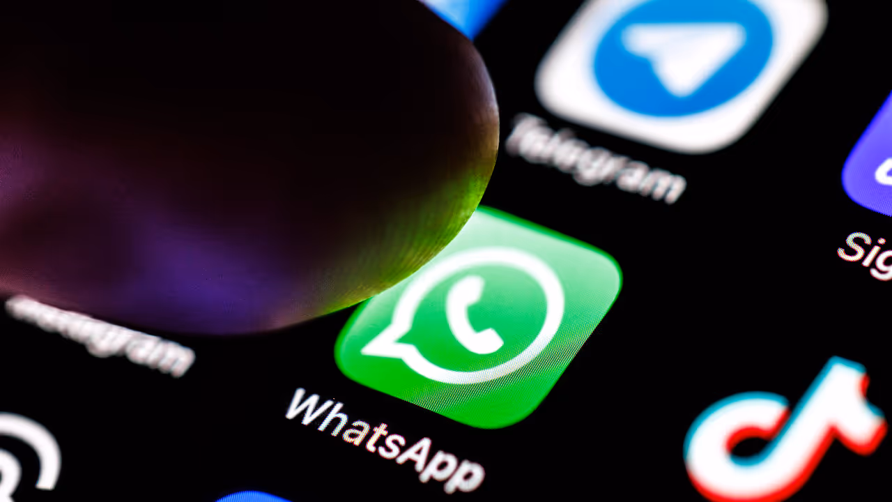 WhatsApp WhatsApp