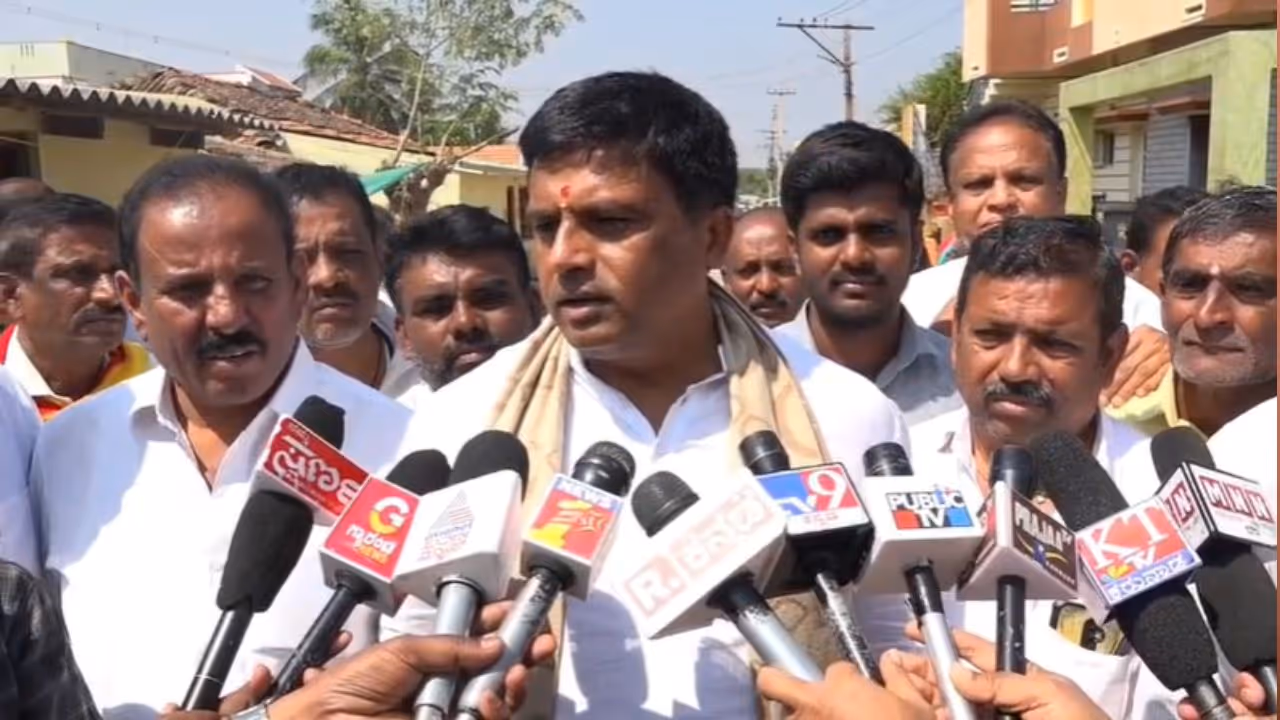 Mandya MLA Ganiga Ravikumar Mandya MLA Ganiga Ravikumar