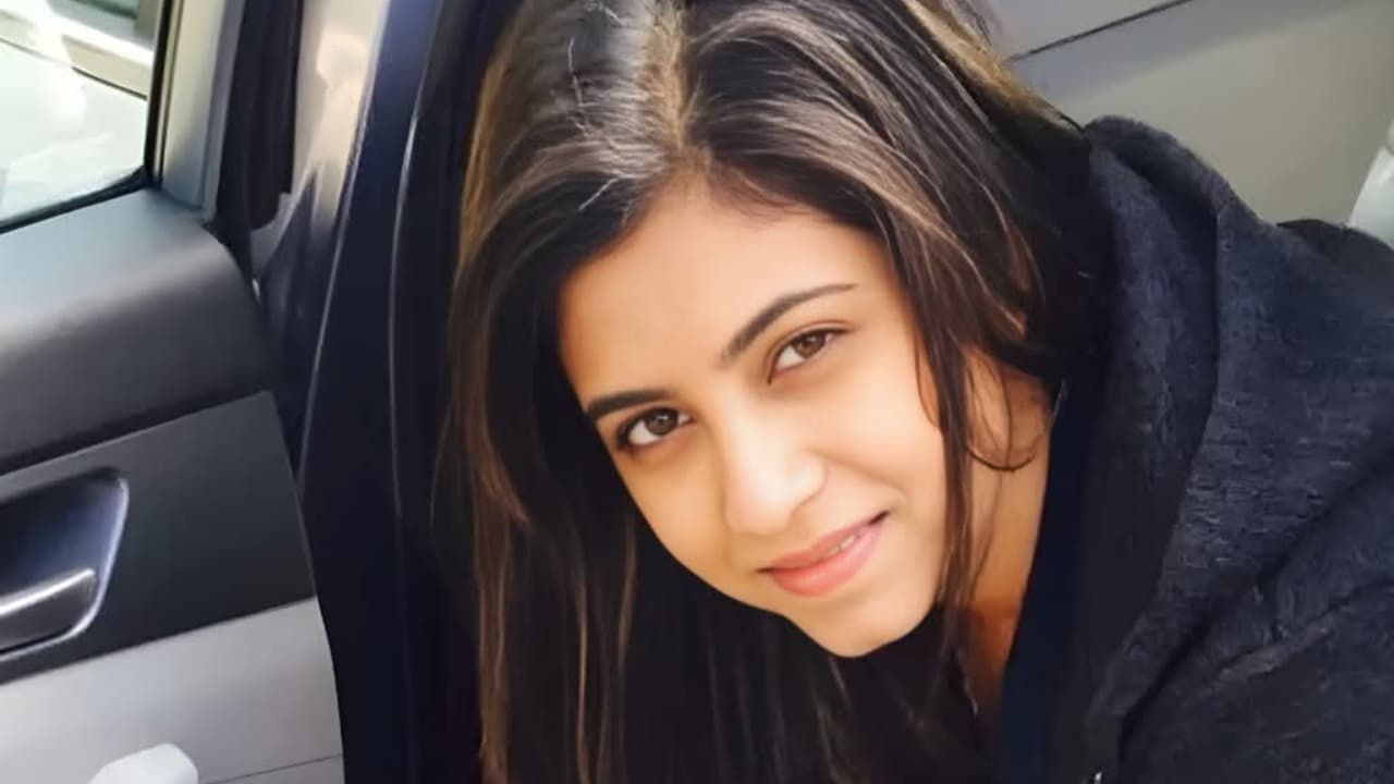 Neelam Shinde Neelam Shinde