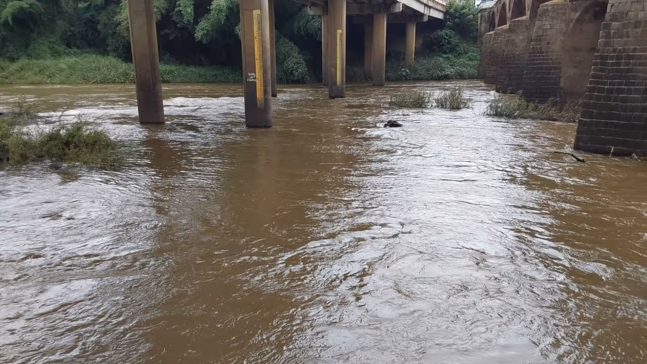 Continuous rain raises Cauvery water level in Kushalnagar, Kodagu Continuous rain raises Cauvery water level in Kushalnagar, Kodagu
