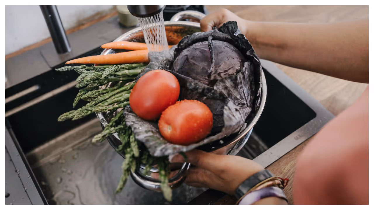cleaning vegetables cleaning vegetables